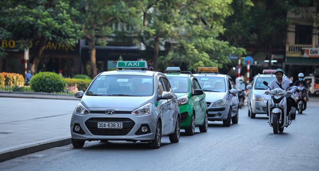 Taxi truyền thống vẫn đang kiên trì trong cuộc chiến dài hơi với taxi công nghệ