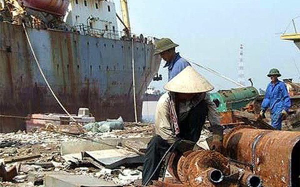 Phế liệu đổ bộ cảng biển, Thủ tướng yêu cầu Bộ Tài nguyên xử lý nghiêm khắc