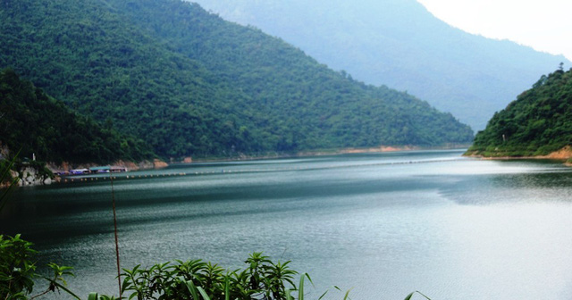 Hồ chứa nước thủy điện Bản Vẽ tại huyện Tương Dương, tỉnh Nghệ An.