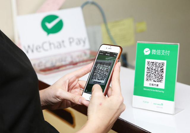 
Wechat Pay là phương thức thanh toán tiện lợi thông qua điện thoại thông minh, chỉ cần mở ứng dụng, quét mã QR có sẵn in tại cửa hàng là thanh toán trong vòng 30 giây.

