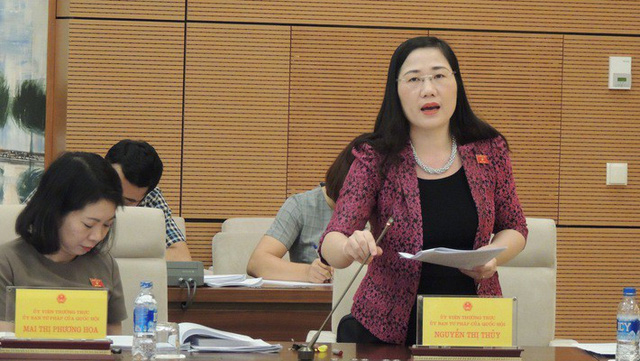 Đại biểu Quốc hội Nguyễn Thị Thuỷ - uỷ viên thường trực UB Tư pháp