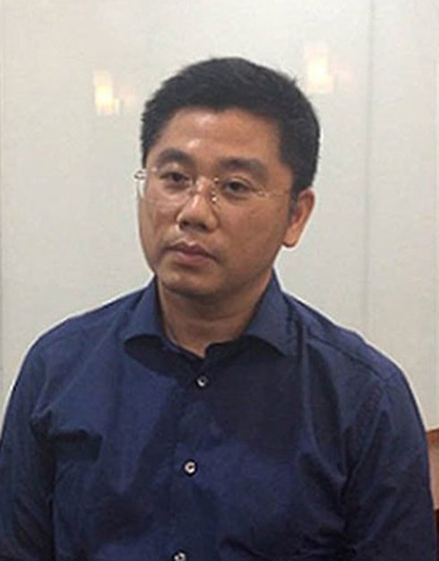 
Ông trùm đường dây đánh bạc Nguyễn Văn Dương tại cơ quan điều tra
