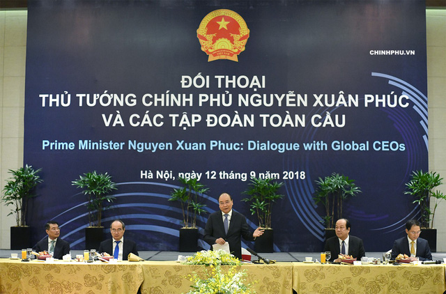 Thủ tướng Nguyễn Xuân Phúc chủ trỉ cuộc đối thoại với một số tập đoàn toàn cầu sáng 12/9 (ảnh: VGP)