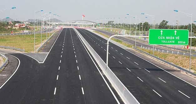 Đường cao tốc Nội Bài - Lào Cai sẽ xây dựng theo hình thức BOT