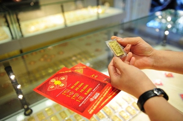 
Mở cửa phiên giao dịch sáng nay 27/9, giá vàng SJC tại Hà Nội điều chỉnh tăng nhẹ theo xu hướng thế giới.
