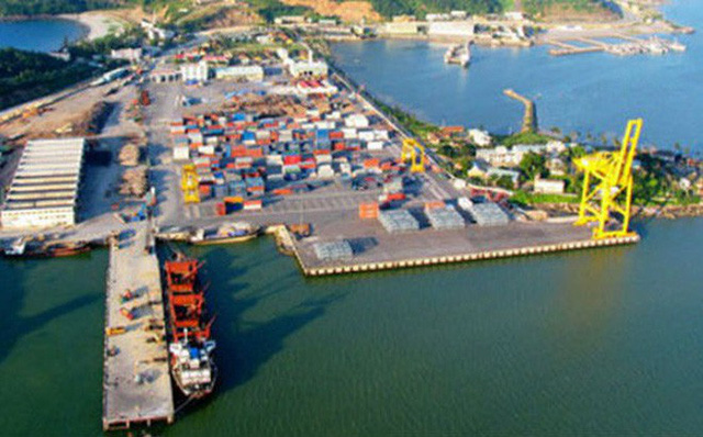 Xây cảng biển, lập khu kinh tế từng được nhiều chuyên gia chỉ ra là cuộc đua xuống đáy của nhiều địa phương.
