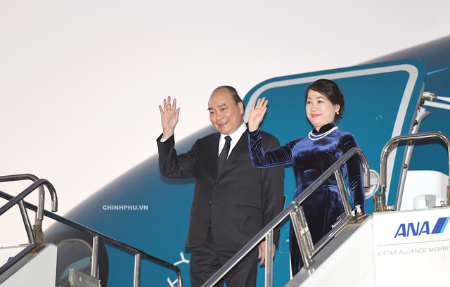 Thủ tướng Nguyễn Xuân Phúc và Phu nhân đã tới Nhật Bản vào chiều tối 7/10 (ảnh: VGP)