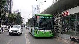 Tuyến buýt nhanh BRT: Kỳ lạ chuyện cử đoàn nghiên cứu đi nước ngoài học hỏi kinh nghiệm