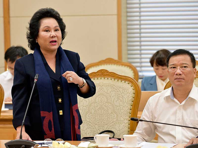 
Bà Lý Kim Chi, Chủ tịch Hội LTTP TP.HCM: “Các DN đã ký kết hợp đồng nhập khẩu lúa mì với nước ngoài như ngồi trên lửa”. Ảnh: C.LUẬN
