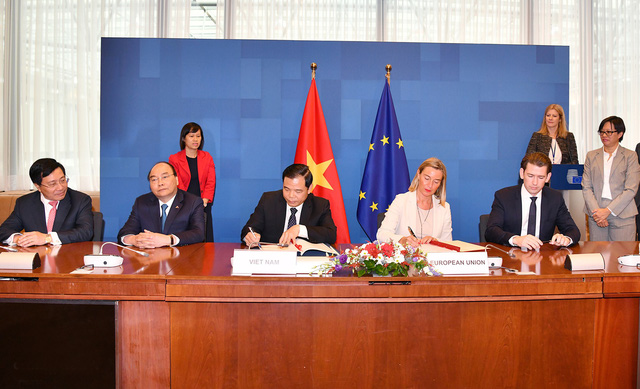 Việt Nam và EU ký thoả thuận chống khai thác gỗ bất hợp pháp