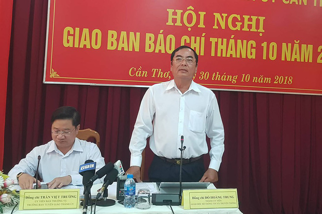 Ông Đỗ Hoàng Trung - Giám đốc Sở TT&TT TP Cần Thơ phát biểu tại buổi họp báo