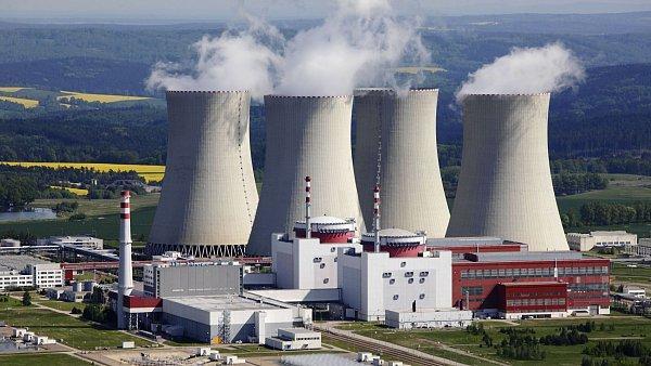 Thủ tướng: Chuyển mặt bằng nhà máy điện hạt nhân làm dự án năng lượng tái tạo