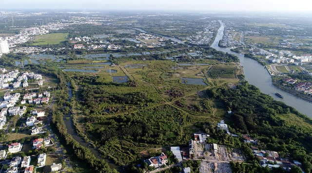 Ông Tất Thành Cang tự ý chấp thuận chủ trương chuyển nhượng hơn 32ha đất với giá bèo (ảnh: Nguyễn Quang)