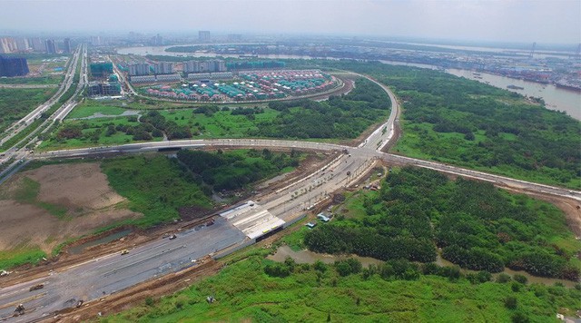 Đến nay, 4 tuyến đường với giá khủng ở Khu đô thị mới Thủ Thiêm vẫn còn dang dở (ảnh: Nguyễn Mạnh)
