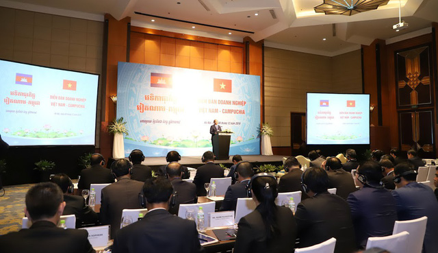 Diễn đàn doanh nghiệp Việt Nam - Campuchia thu hút 400 doanh nghiệp hai nước tham gia