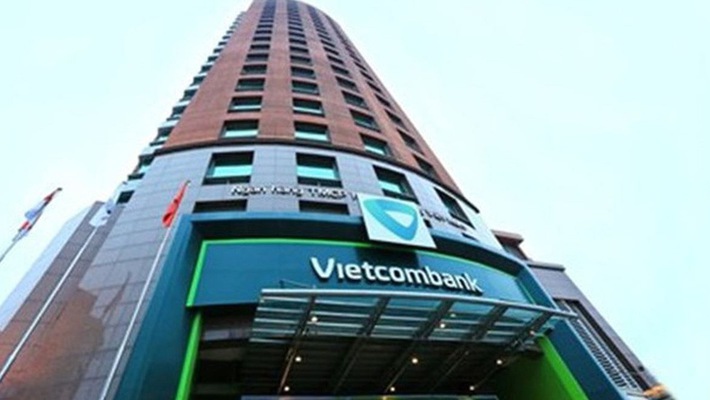 Thu về nghìn tỷ, Vietcombank vẫn phải tiếp tục bán vốn tại Eximbank và MBBank