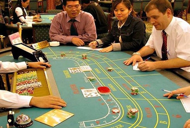 Người thân trong gia đình Chủ tịch người Đài Loan của casino Hoàng Gia đang nắm giữa các vị trí chủ chốt tại công ty này