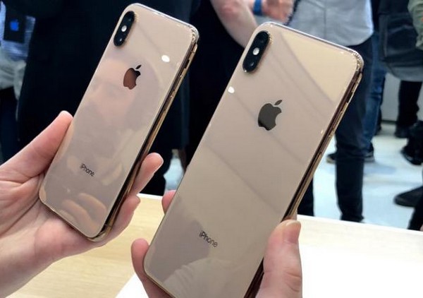 Mức giá đắt đỏ của iPhone đang khiến Apple phải “trả giá” - Ảnh 1.