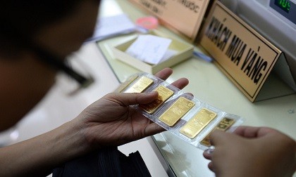 
Tính chung tuần này, mỗi lượng vàng miếng SJC tăng khoảng 200.000 đồng, đánh dấu mức giá cao nhất trong 4 tháng qua.
