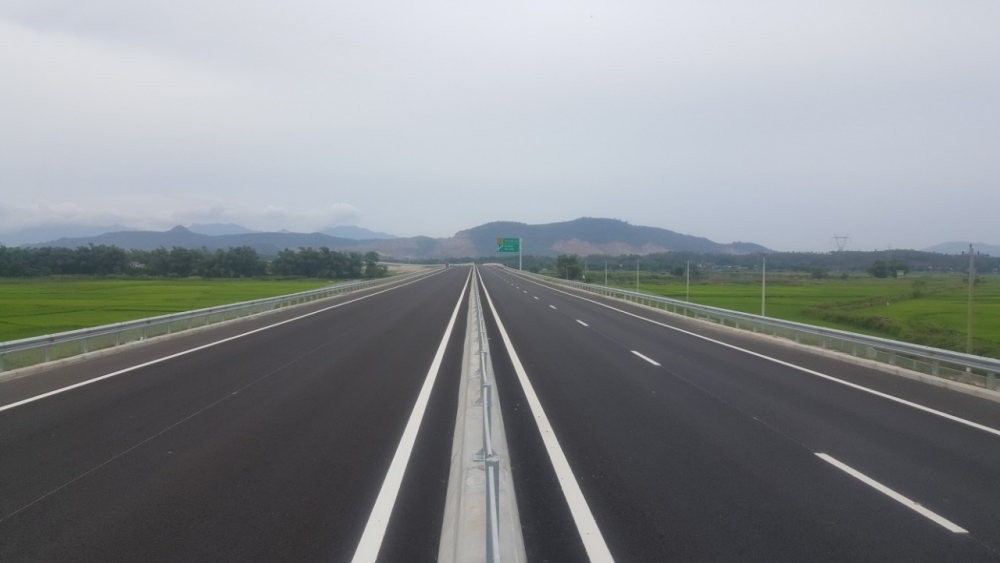 Chính phủ yêu cầu lên kế hoạch xây đường cao tốc Hòa Bình - Mộc Châu