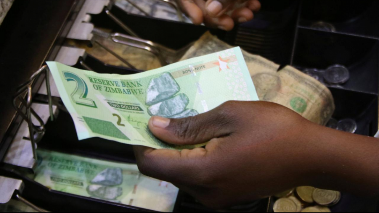Zimbabwe sắp tung loại tiền tệ mới để cứu nền tài chính - Ảnh 1.