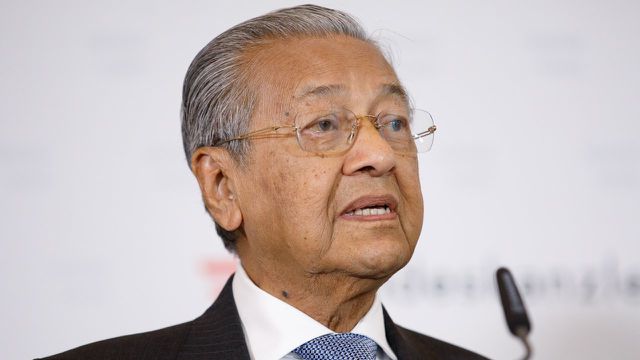 Thủ tướng Mahathir: Malaysia sẽ “nghèo đi” nếu không hủy dự án 20 tỷ USD với Trung Quốc - 1