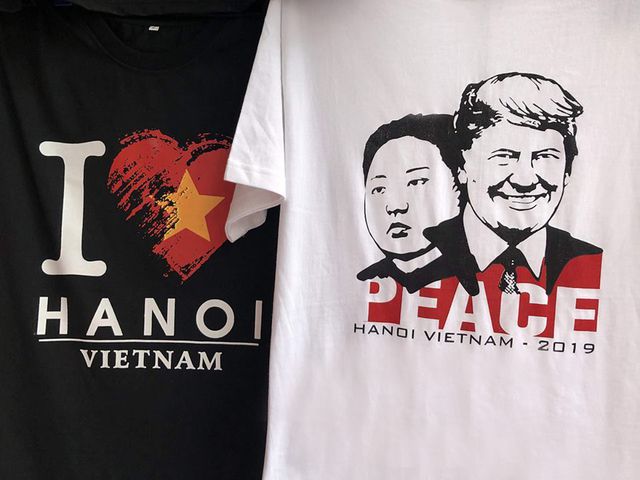 Một phút nghĩ ra ý tưởng, ngày bán 400 áo Tổng thống Trump và Chủ tịch Kim - 10