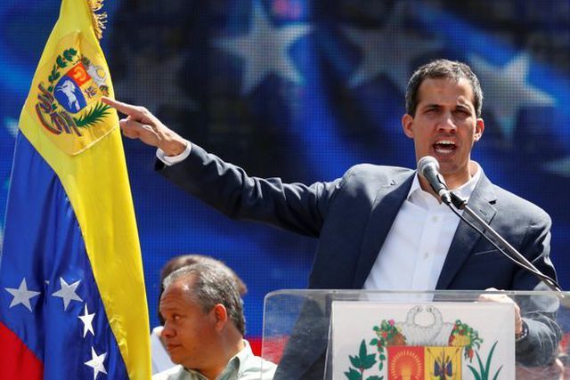 Hé lộ lý do “tổng thống tự phong” Venezuela không bị bắt khi về nước