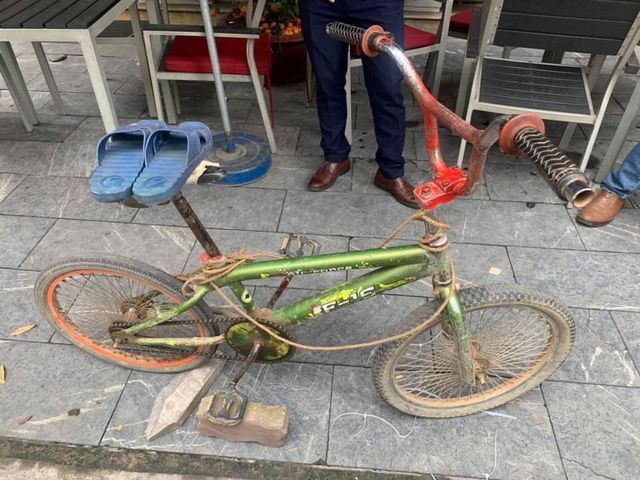 Chiếc xe đạp của “cậu bé Sơn La” được trả giá cao; Bào ngư cho giới nhà giàu rớt giá hơn nửa - 1