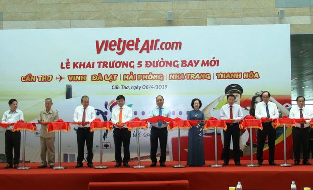 Thủ tướng dự khai trương 5 đường bay mới ở Cần Thơ - 2