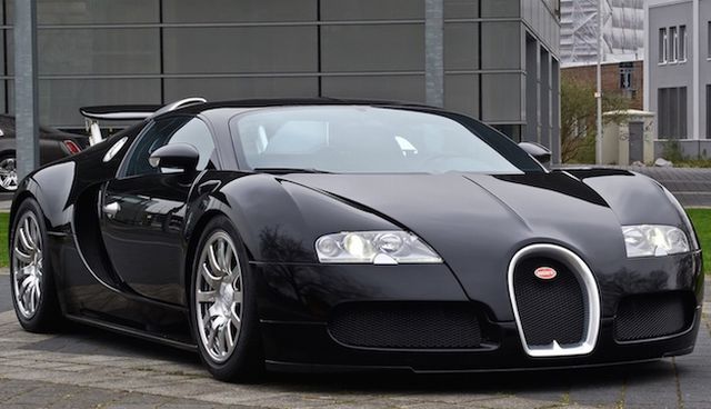 Đại gia mua Rolls Royce, Bugatti Veyron sẽ phải đóng từ 6 đến 8 tỷ đồng phí trước bạ - 2