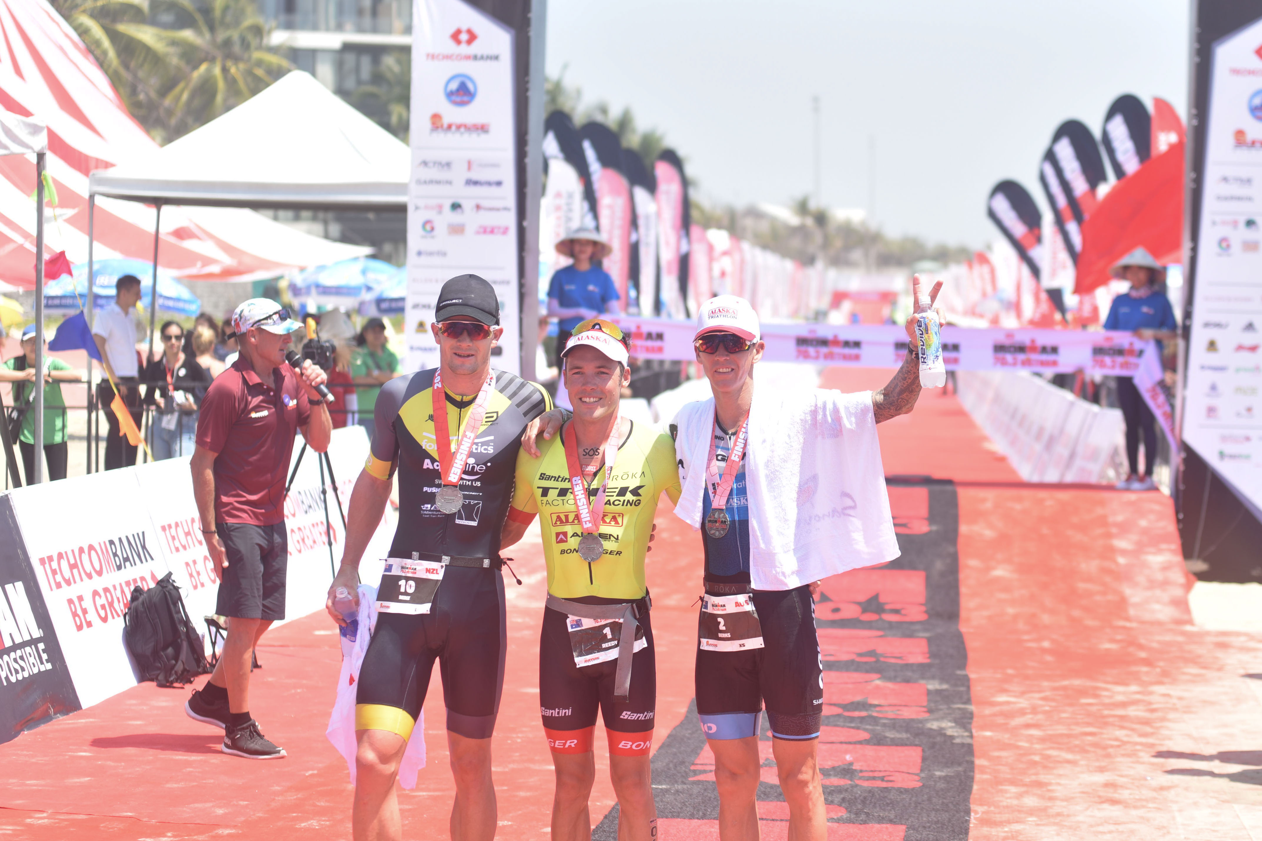 Patrick Lange và Holly Lawrence giành chiến thắng thuyết phục giữa các vận động viên chuyên nghiệp tại Ironman 70.3 vô địch Châu Á - Thái Bình Dương 