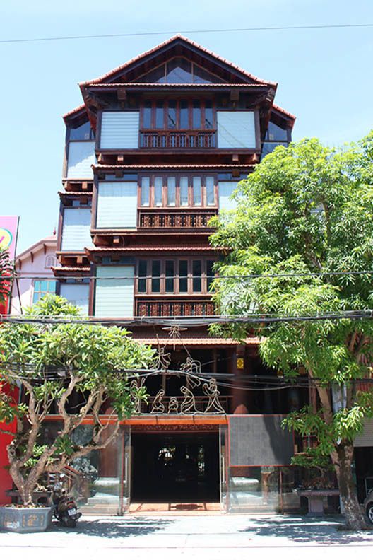 Khám phá ngôi nhà gỗ 5 tầng “độc nhất vô nhị” của lão gia ở Hà Tĩnh