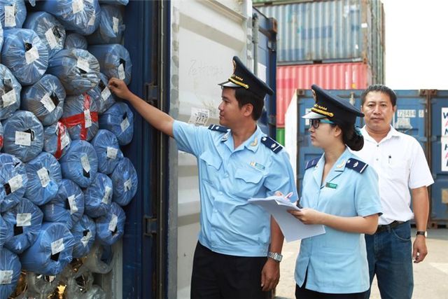 Hải quan “tuyên chiến” với hàng nhập khẩu gắn mác Made in Vietnam - 1