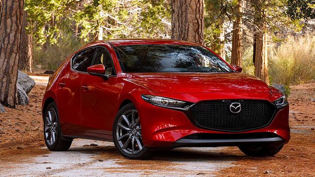 Triệu hồi 12.300 chiếc Mazda3 liên quan đến tựa đầu giảm chấn - 1