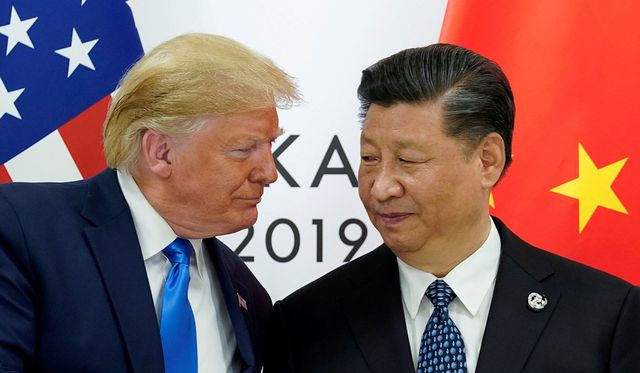 Ông Trump tuyên bố áp thuế 300 tỷ USD hàng Trung Quốc - 1