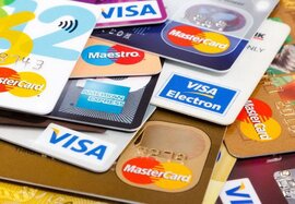 Rút tiền qua thẻ tín dụng lãi suất hơn 20%/năm, Ngân hàng Nhà nước cảnh báo