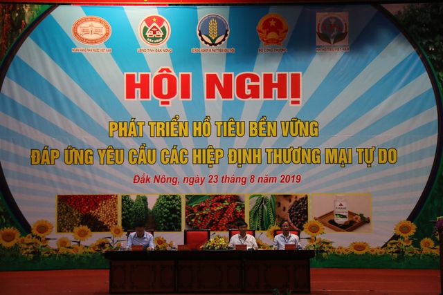 Hồ tiêu Việt Nam rớt giá thảm hại do cung vượt quá cầu - 2