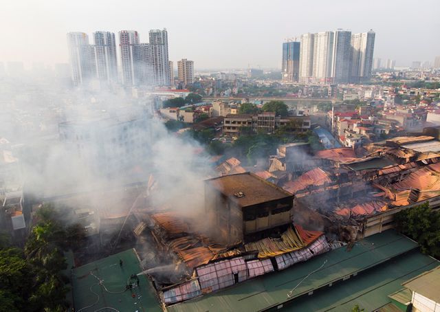 Bộ Tài nguyên Môi trường khuyến cáo người dân sau vụ cháy nhà máy Rạng Đông - 1
