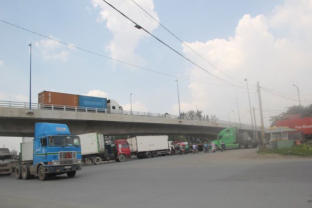 Mở rộng đường vào cảng lớn nhất Việt Nam - 2