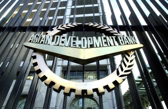 ADB tuyên bố “rót” 6,5 tỉ USD ứng phó Covid-19