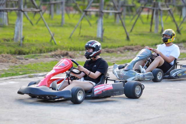 Trải nghiệm đua xe F1 thu nhỏ” ngay tại Hà Nội - 10