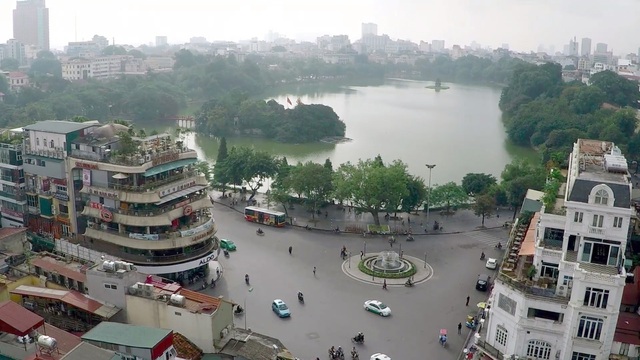Hà Nội xem xét cấm ô tô, xe máy hoạt động quanh hồ Hoàn Kiếm trong 1 tháng - 1
