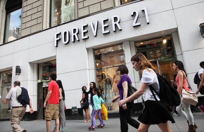 Forever 21 chính thức tuyên bố phá sản