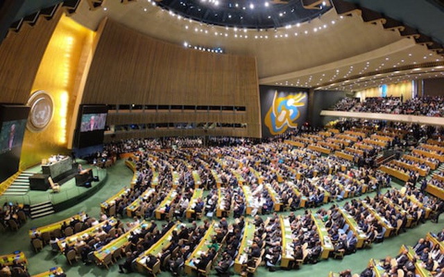 Liên Hiệp Quốc hết tiền trả lương nhân viên tháng 11 - 2