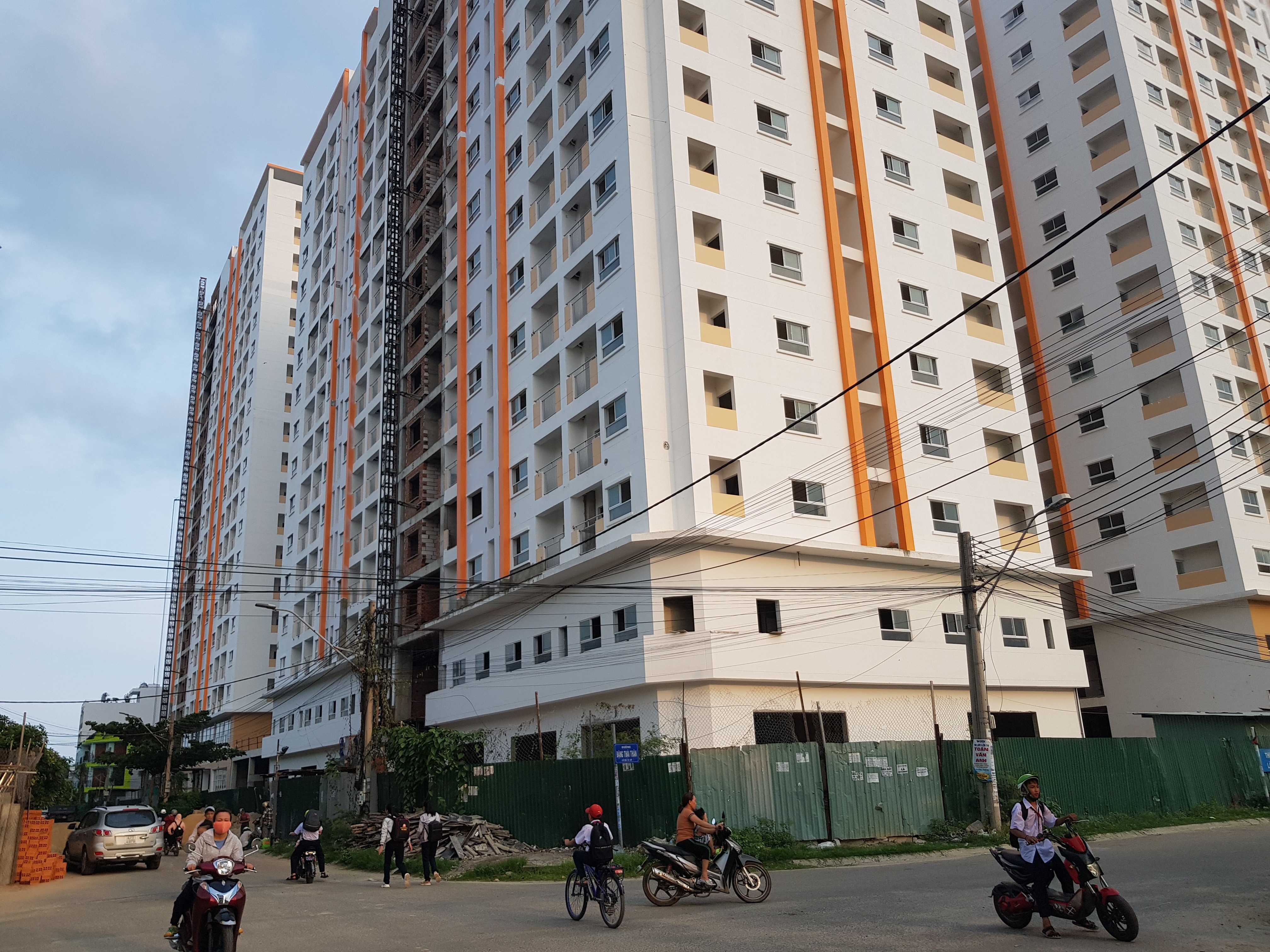Dự án nhà ở xã hội HQC Nha Trang chây ì giao nhà: Luật sư nói gì?