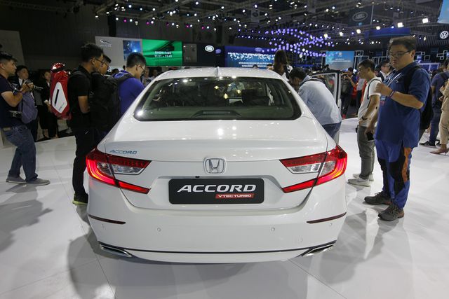 Tiếp tục được nhập khẩu từ Thái Lan, Honda Accord mới có giá từ 1,319 tỉ đồng - 3