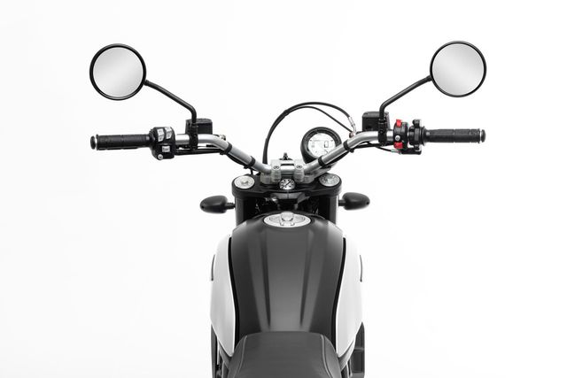 Ducati chỉ làm mới Scrambler bằng phiên bản Icon Dark cho năm 2020 - 10