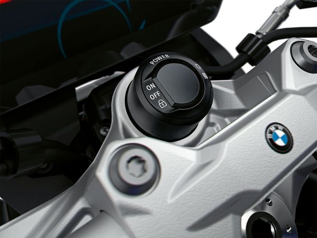 BMW Motorrad ra mắt bộ đôi onroad cỡ trung F900R và F900XR - 20