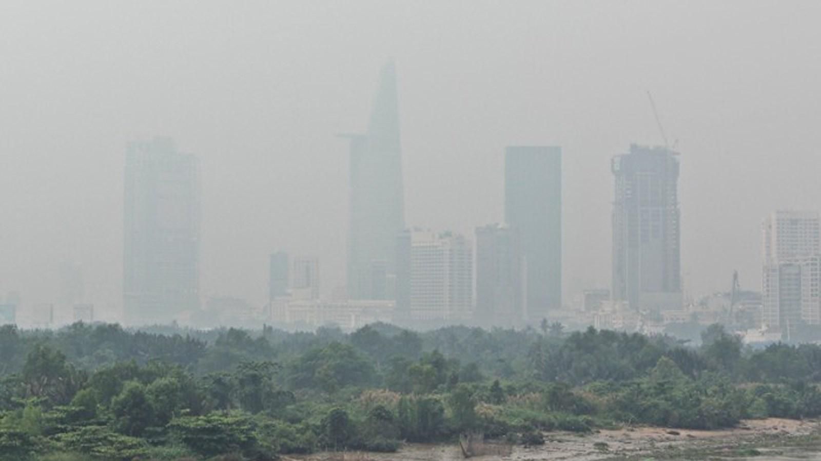 Không khí ô nhiễm ở mức nguy hại, thị trường xuất hiện “căn hộ thanh lọc không khí”
